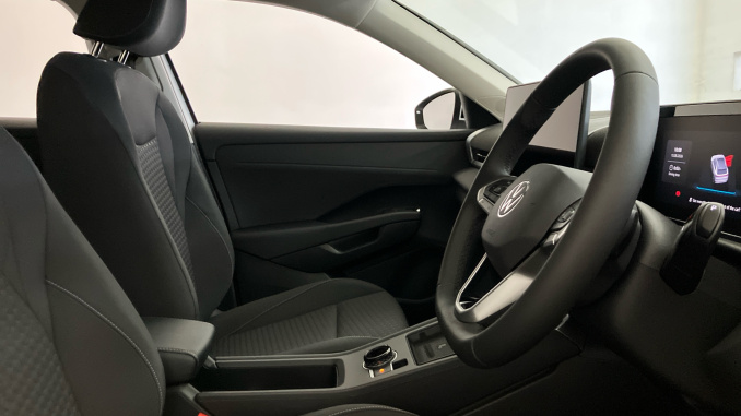 Volkswagen T-Roc 1.5 eTSI Life 5dr DSG Petrol Hatchback - Image 15